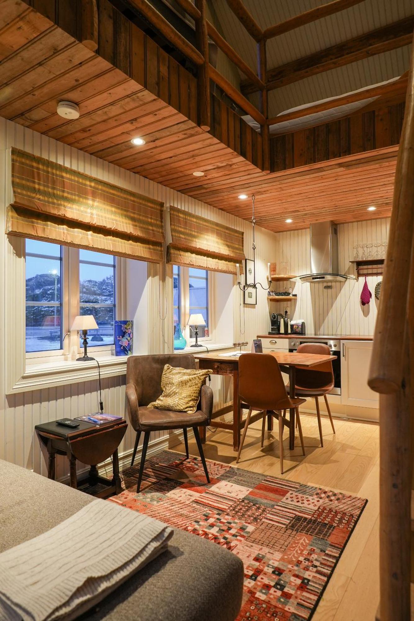 Mini Sakrisoy Apartment Reine